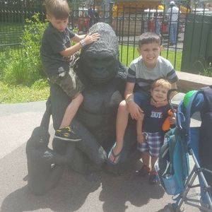 Meet your Posher, Crystal